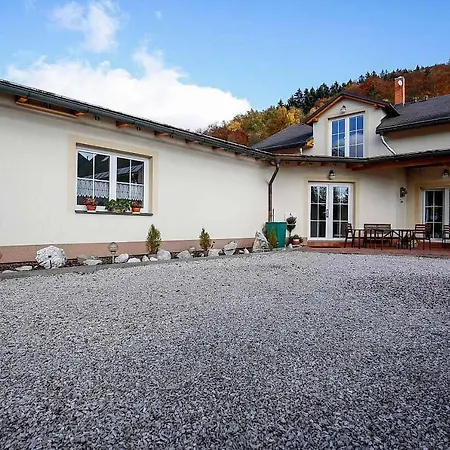 Villa Lumina *