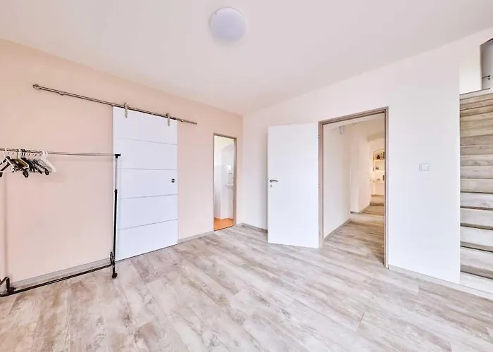 Lumina Villa *